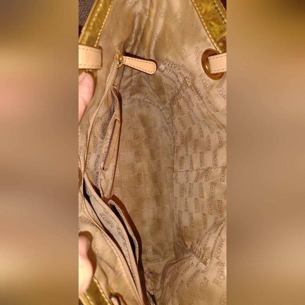 Firm Final price!*MK logo golden tote - Picture 10 of 11